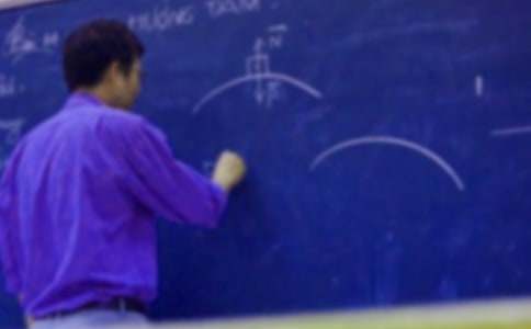 小学教师个人原因辞职报告