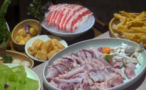 学生餐饮保障突出问题专项整治工作自查自纠报告