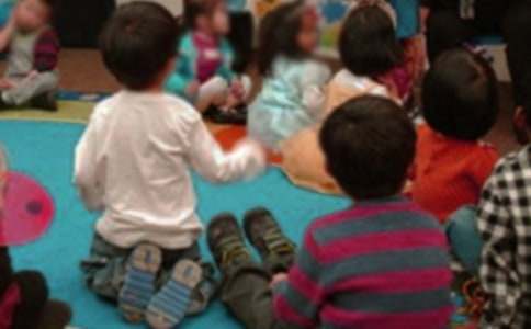 幼儿园大班安全教案：《安全乘车》