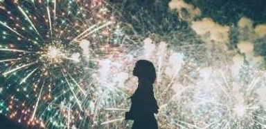 《哔哩哔哩》九州星辰在上梗的来源及出处