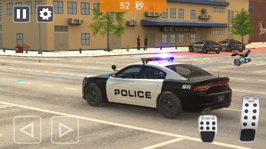 警察驾驶警车模拟