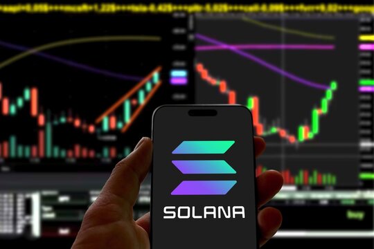 Solana涨势如虹：杯柄形态预示或将飙升至425美元目标位